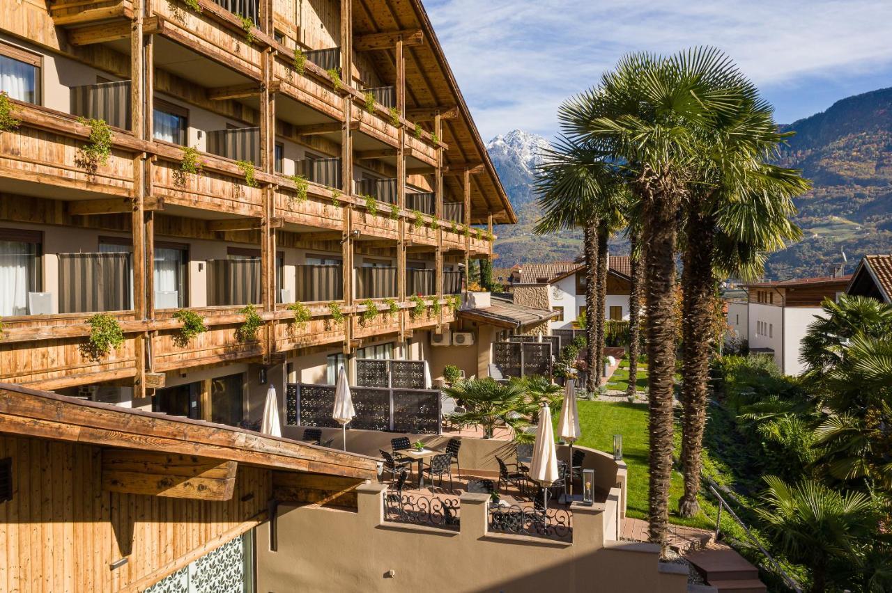 Mondi Hotel Tscherms Cermes Exterior foto